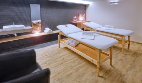 Wheelchair-Friendly Beach Hotel image