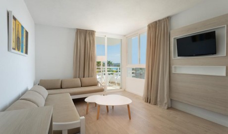 Balearic Sea Hotel - Accessible Studios image