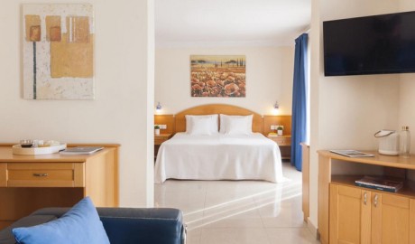 Wheelchair-Friendly Beach Hotel image