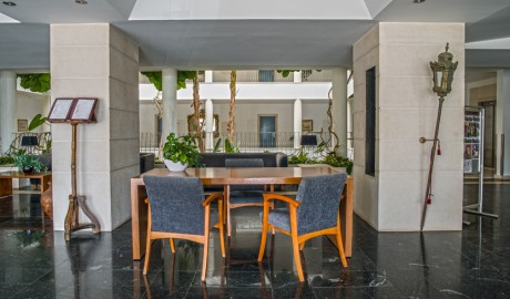 Wheelchair friendly beach hotel image