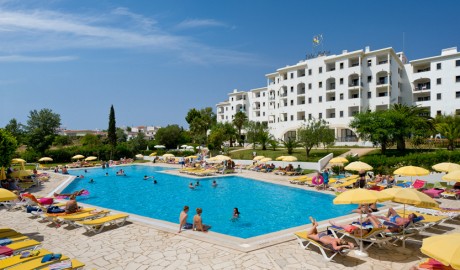 Wheelchair friendly beach hotel image