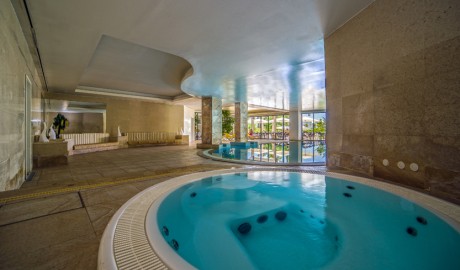Wheelchair friendly beach hotel image