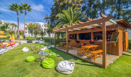 Wheelchair friendly beach hotel image