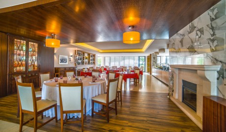 Wheelchair friendly beach hotel image