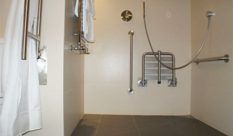 Accessible 4 star hotel image