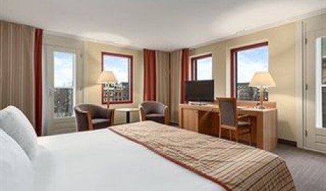 Accessible 4 star hotel image