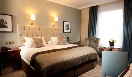Luxury 5 star hotel image