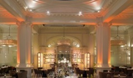 Luxury city break hotel image