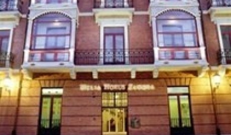 Accessible 4 star hotel image