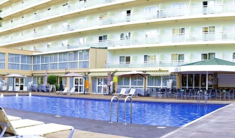 Accessible Central beach hotel image