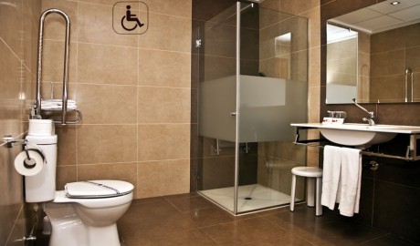 Accessible Central beach hotel image