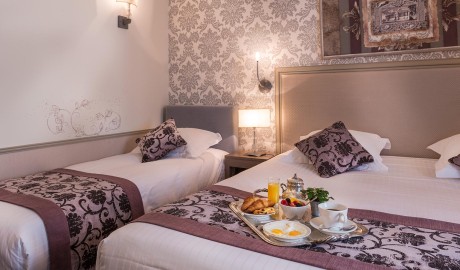 Accessible three star hotel image
