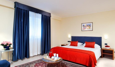 Accessible 4-Star Hotel image