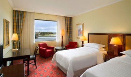 Luxury 5 star hotel image