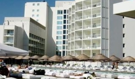 Stylish 5-star resort image
