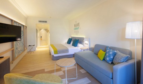 Wheelchair-friendly beach hotel image