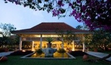 Luxury 5 star hotel image