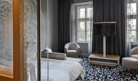 Luxury hotel image