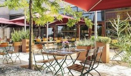 Accessible Airport Hotel image