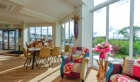 Accessible cottage with hot tub image