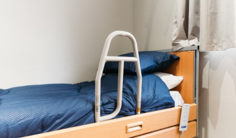 Bed lever