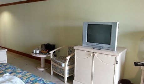 Wheelchair friendly beach hotel image