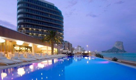 Wheelchair friendly beach hotel image
