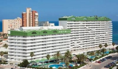 Wheelchair friendly beach hotel image