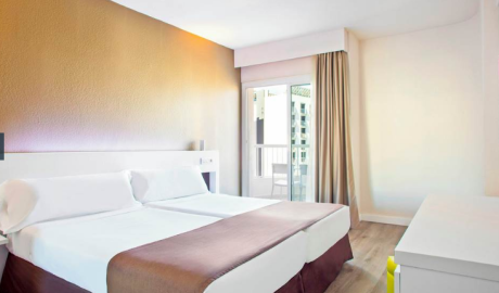 Acessible Beach Hotel image