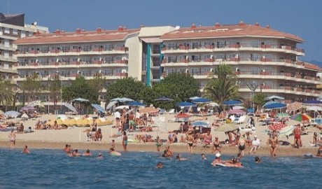 Accessible beach Hotel image