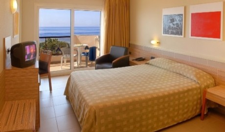 Accessible beach Hotel image