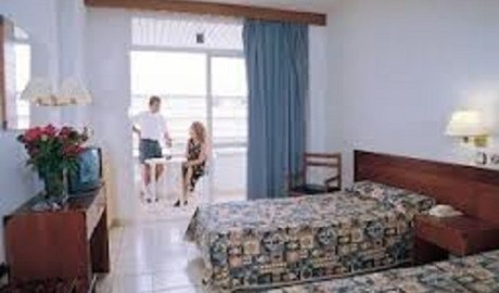 Wheelchair friendly beach hotel image