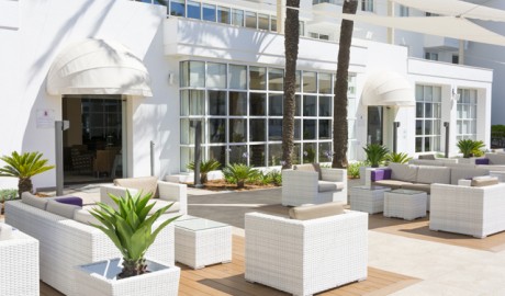 Accessible Beach Aparthotel image