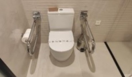 Accessible Beach Aparthotel image