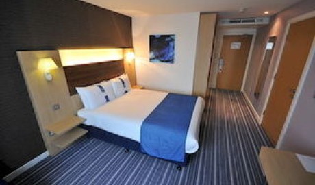 Accessible hotel in Leigh image
