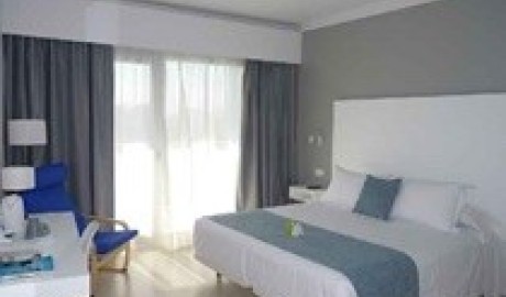 Accessible beach hotel image
