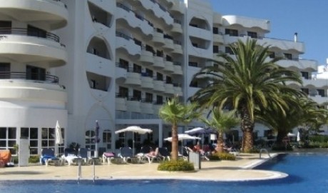 Accessible central hotel image