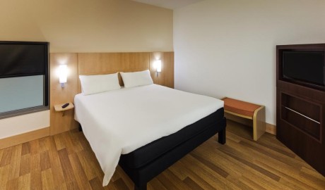 Central City Hotel image