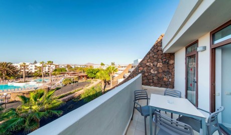 Central Sandy Bay Apartment image
