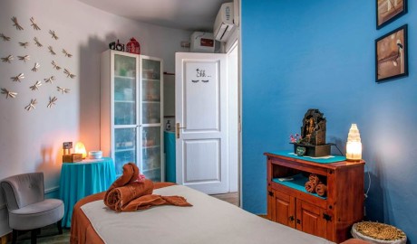Central Sandy Bay Apartment image
