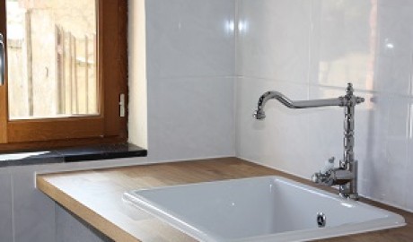Accessible scenic room in rural Burgundy image