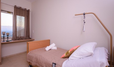 Accessible Suite Apartments image