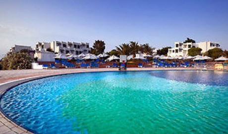 Coastal luxury hotel image