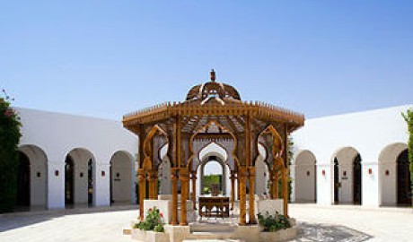 Coastal luxury hotel image