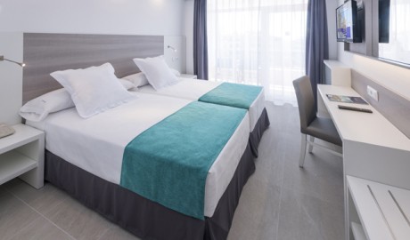 Accessible beach hotel image