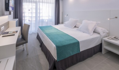 Accessible beach hotel image