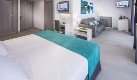 Accessible beach hotel image