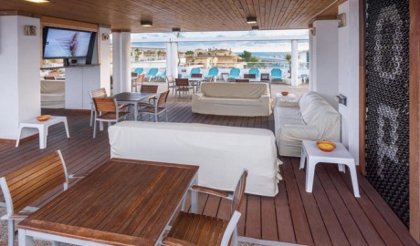 Accessible beach hotel image
