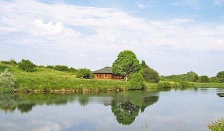 Lakeside Lodge image