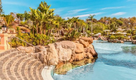 Luxury Beach Hotel image